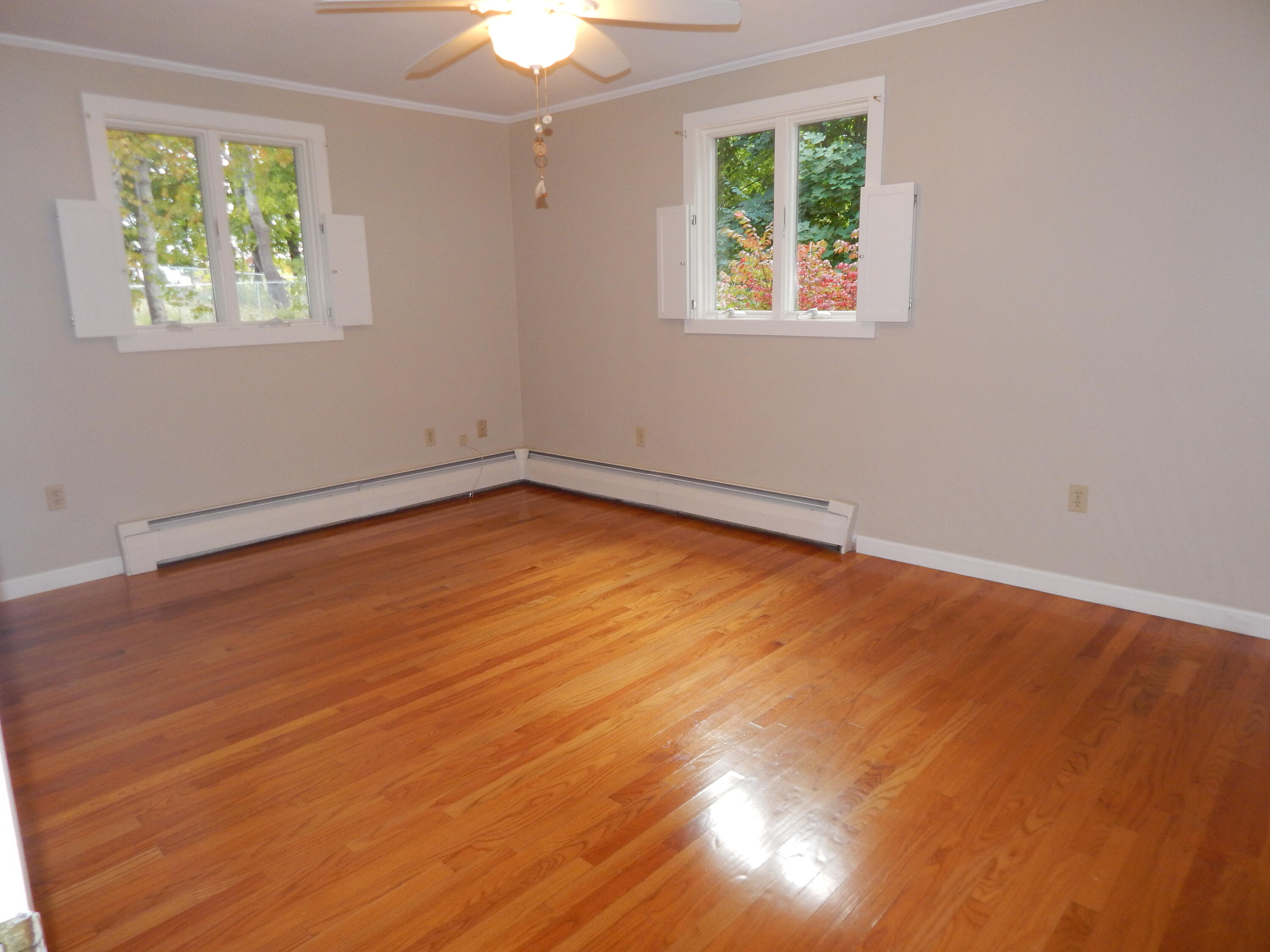 237 Clyde Road Bangor, ME 04401 - Photo 12 of 29 003