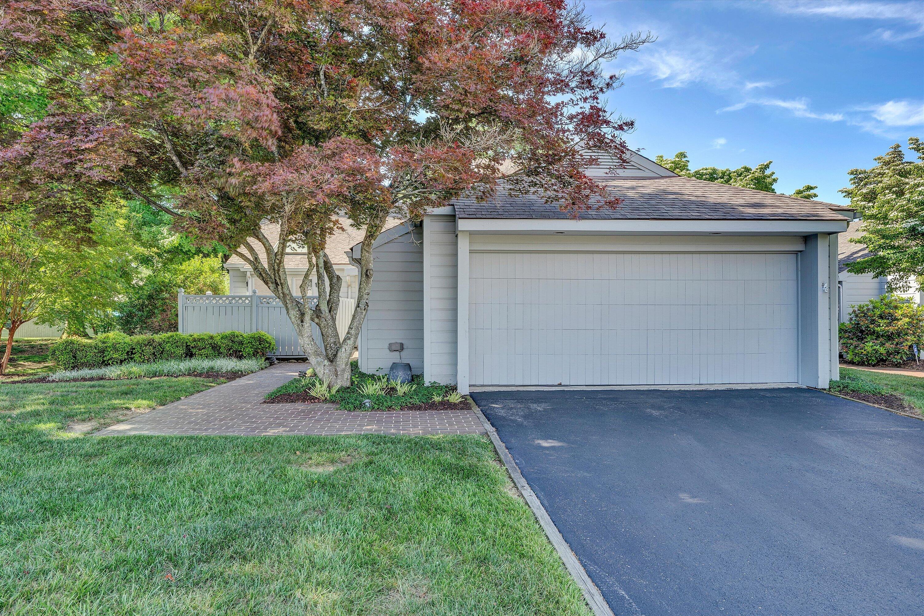 2545 South Clearing Road Salem, VA 24153 - Photo 3 of 30 03-SGP-09520