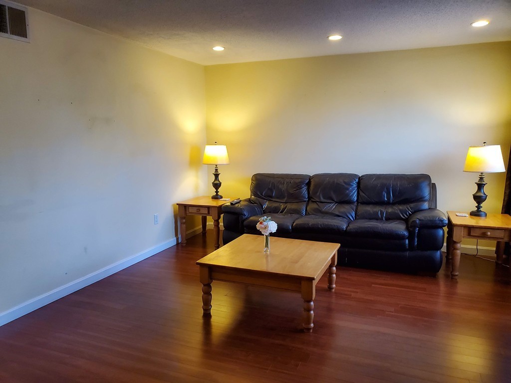79 East Ridge Road, Unit 79 Merrimack, NH 03054 - Photo 3 of 17