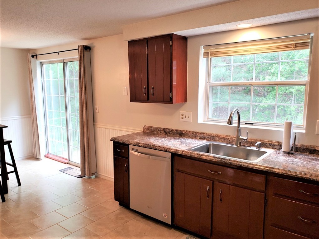 79 East Ridge Road, Unit 79 Merrimack, NH 03054 - Photo 7 of 17