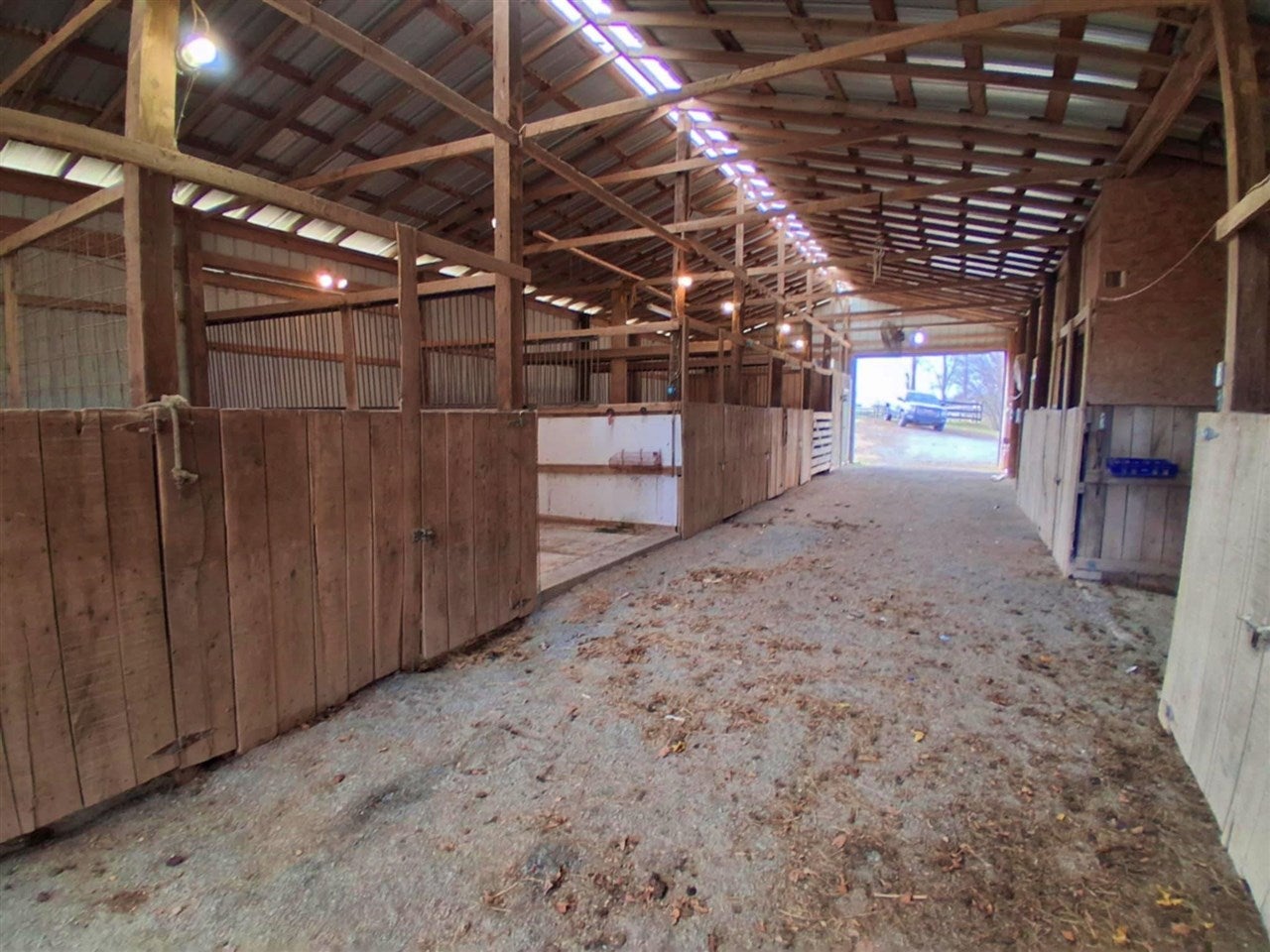 1900 Columbia Road Edmonton, KY 42129 - Photo 37 of 60 Gallery Image 37
