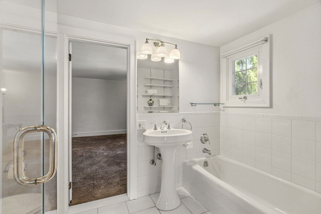 55 Dover Road Longmeadow, MA 01106 - Photo 16 of 42