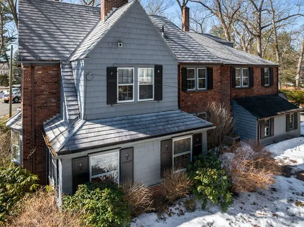 $749,000 | 55 Dover Road, Longmeadow, MA 01106