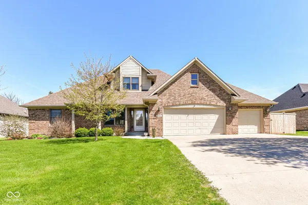 $419,900 | 3801 Cedar Creek Lane, New Palestine, IN 46163