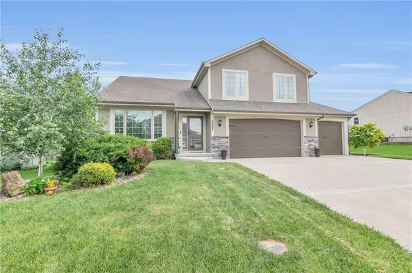$485,000 | 3907 Northeast 91st Terrace, Kansas City, MO 64156