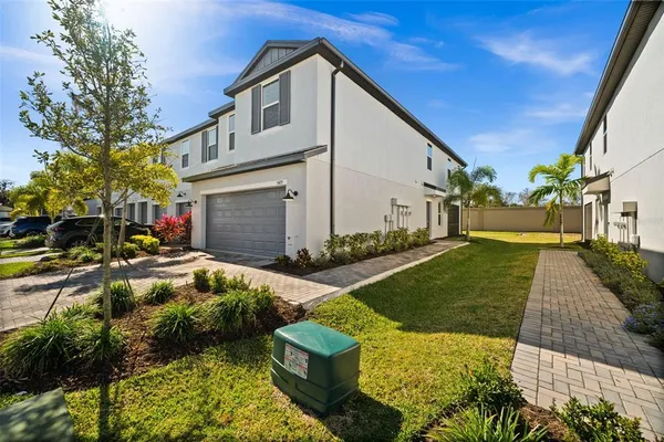 $2,300 | 5429 Tripoli Drive, Palmetto, FL 34221