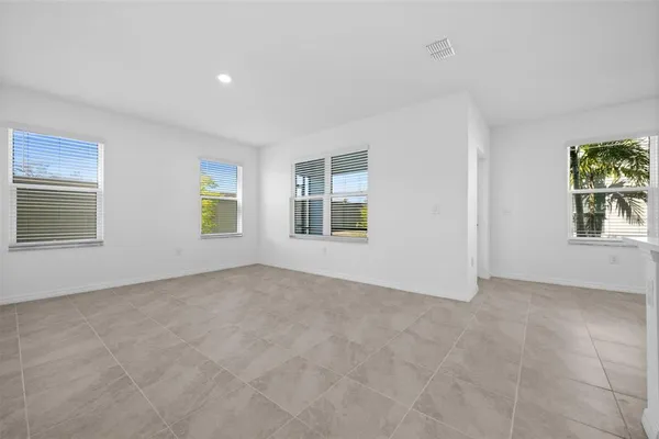 $2,300 | 5429 Tripoli Drive, Palmetto, FL 34221