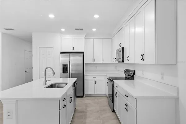 $2,300 | 5429 Tripoli Drive, Palmetto, FL 34221