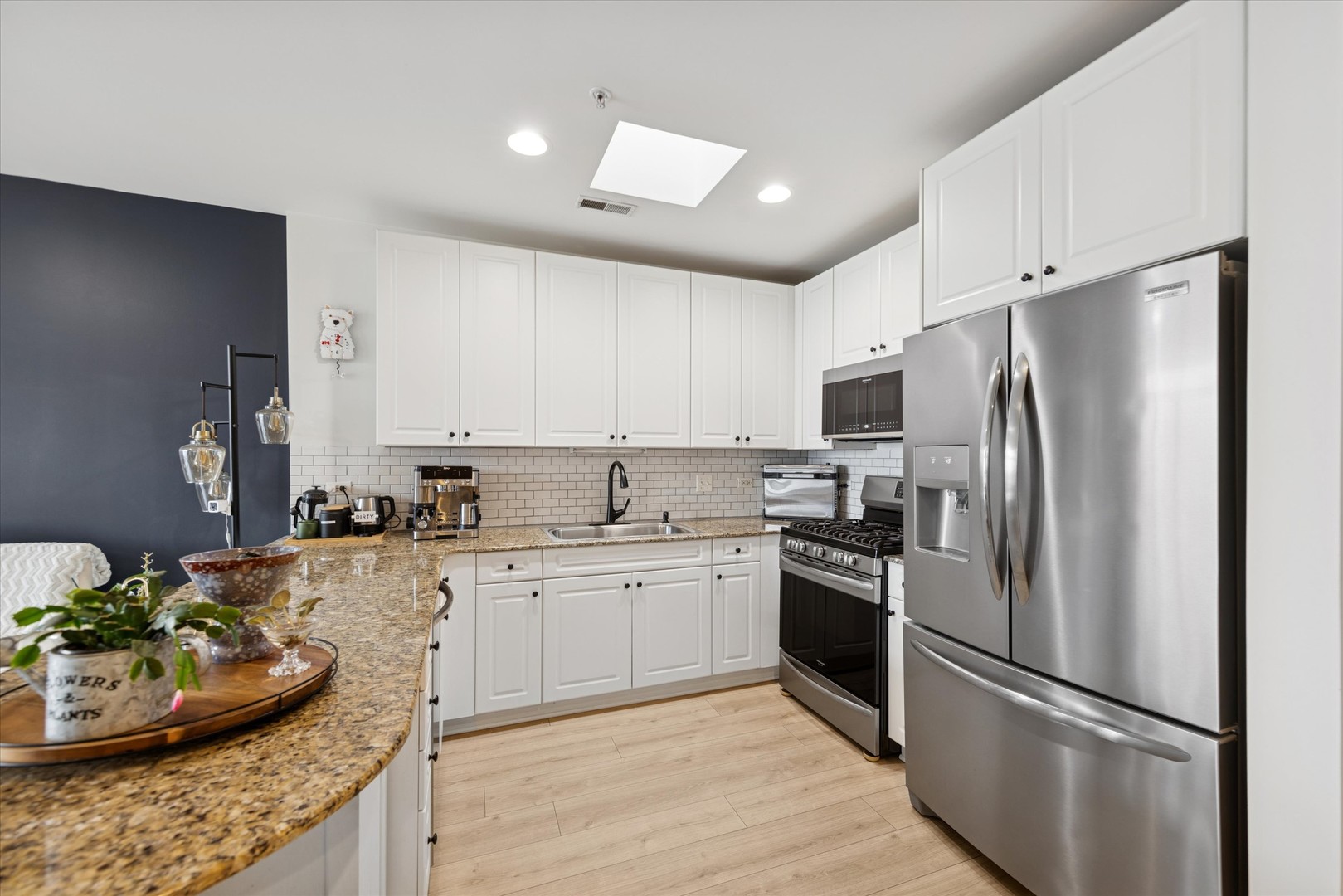 7243 Madison Street, Unit 412 Forest Park, IL 60130 - Photo 3 of 15