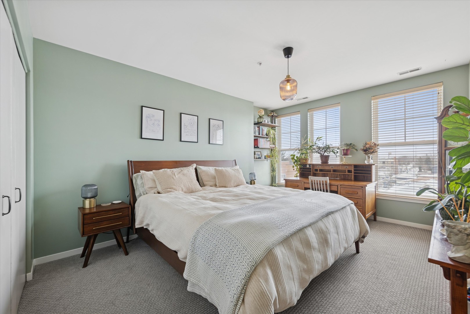 7243 Madison Street, Unit 412 Forest Park, IL 60130 - Photo 10 of 15