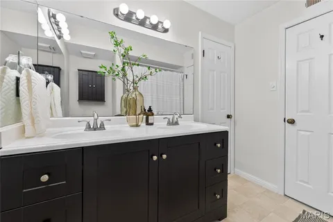 $275,000 | 4436 McPherson Avenue, Unit A, St. Louis, MO 63108