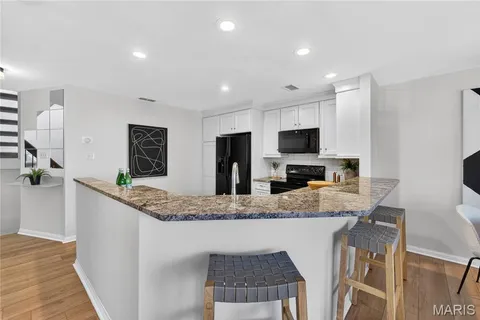 $275,000 | 4436 McPherson Avenue, Unit A, St. Louis, MO 63108