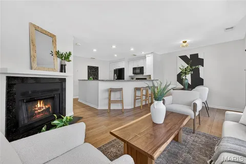 $275,000 | 4436 McPherson Avenue, Unit A, St. Louis, MO 63108