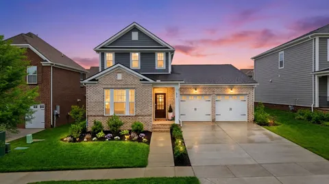 $585,000 | 854 Nightingale Avenue, Hendersonville, TN 37075