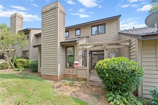 $285,000 | 325 Skylark Circle, Greer, SC 29650