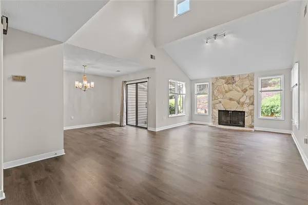 $285,000 | 325 Skylark Circle, Greer, SC 29650