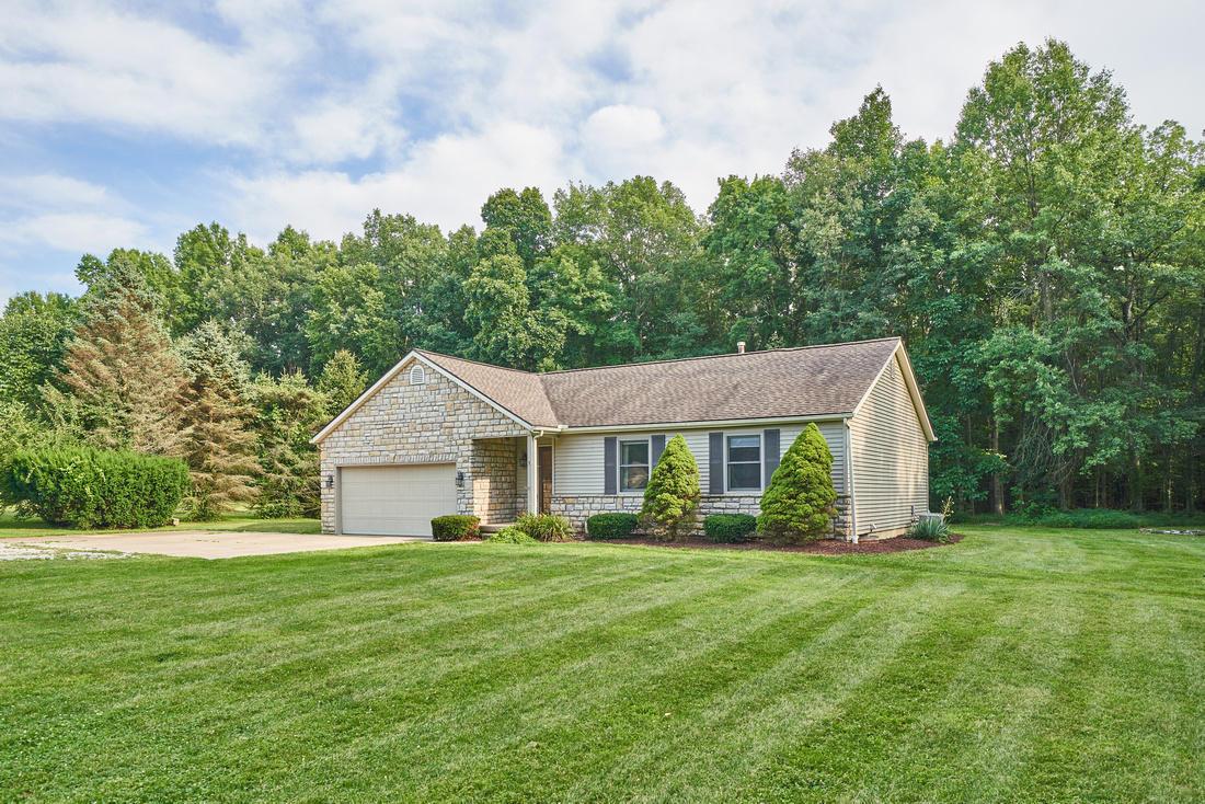 14166 Robins Road Westerville, OH 43082 - Photo 1 of 30 Gallery Image 1