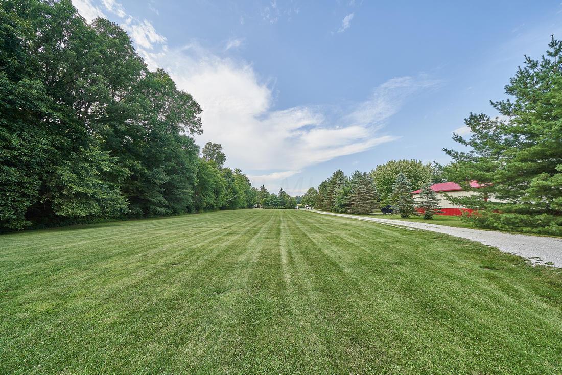 14166 Robins Road Westerville, OH 43082 - Photo 4 of 30 Gallery Image 4