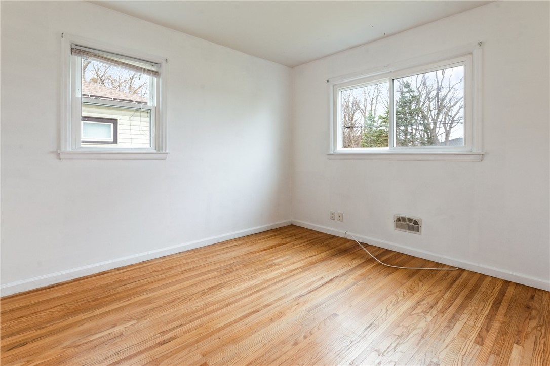 3115 Lyell Road Gates, NY 14606 - Photo 14 of 17 Room 3