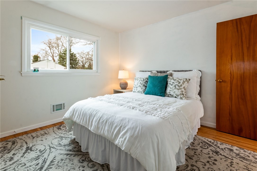 3115 Lyell Road Gates, NY 14606 - Photo 10 of 17 Room 1