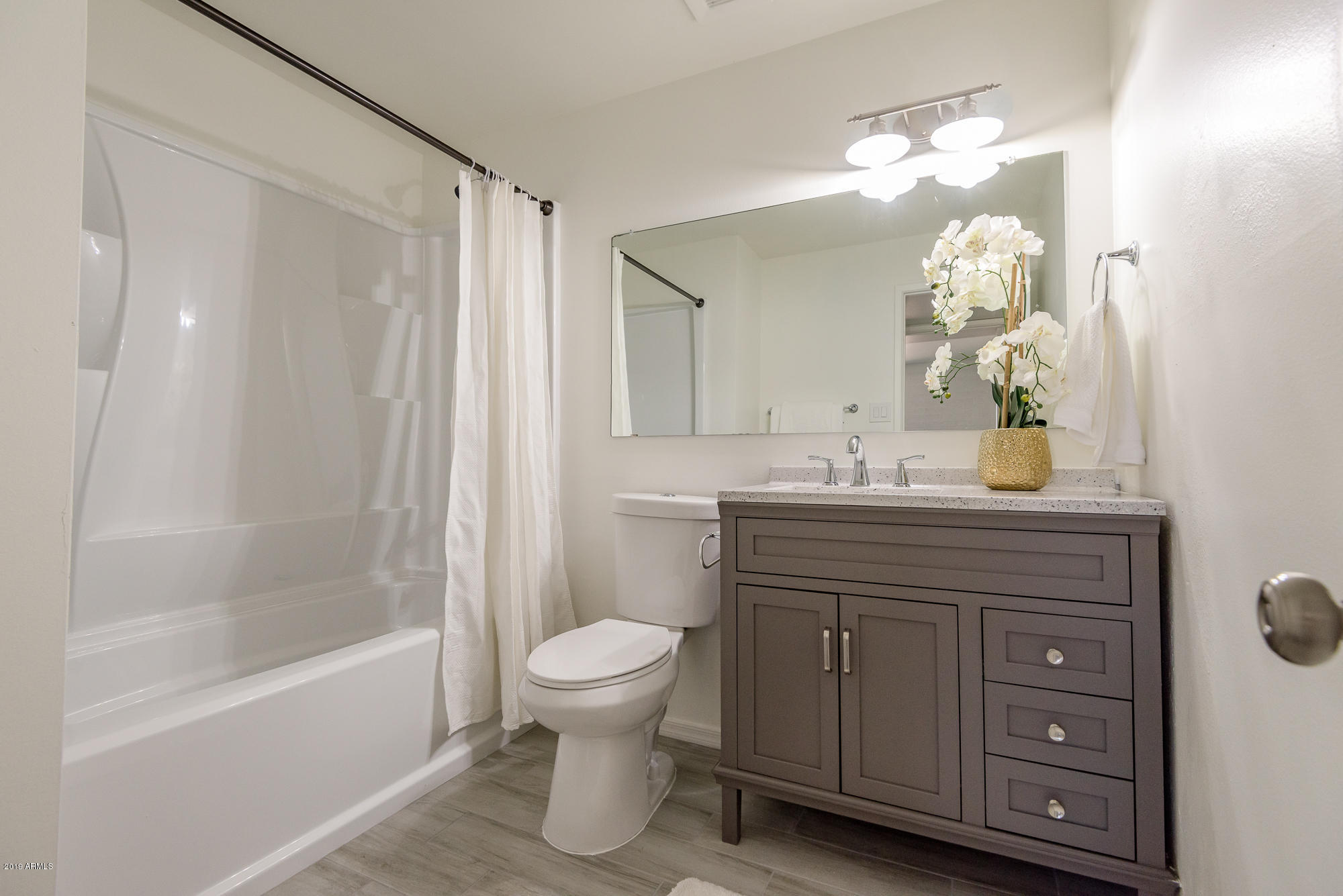 3533 East Hearn Road Phoenix, AZ 85032 - Photo 21 of 29 DSC_1923