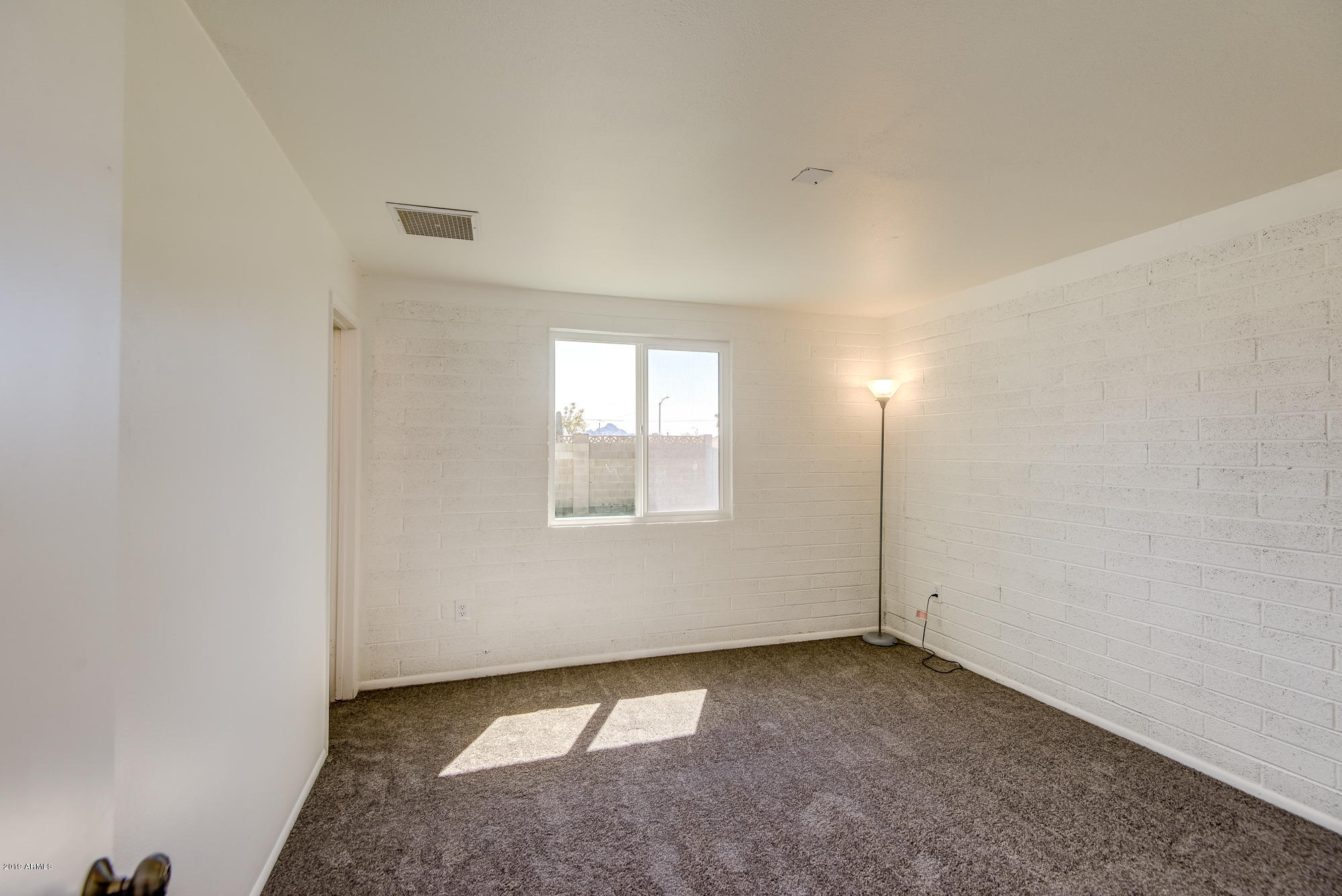 3533 East Hearn Road Phoenix, AZ 85032 - Photo 22 of 29 DSC_1911_