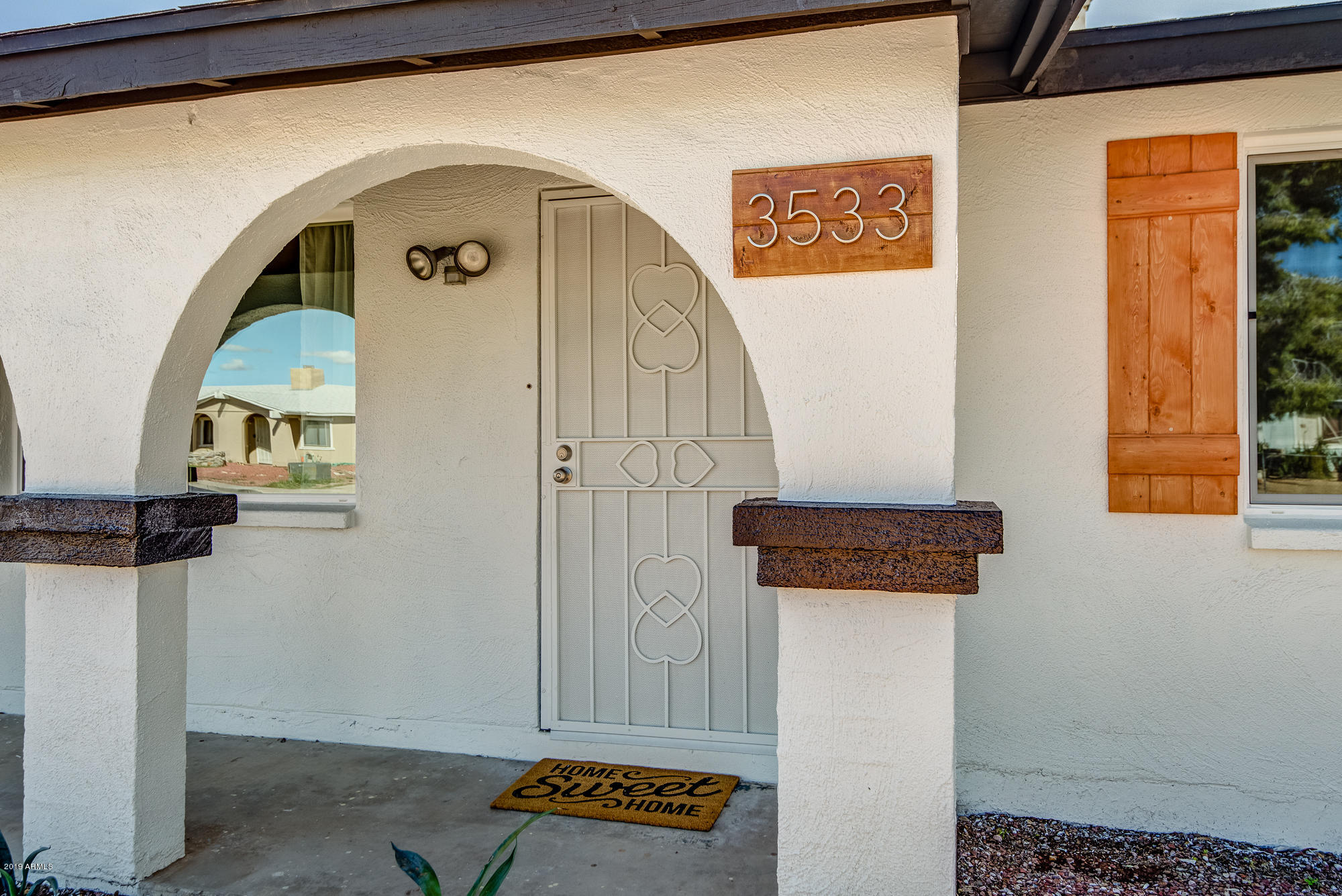3533 East Hearn Road Phoenix, AZ 85032 - Photo 4 of 29 DSC_1991_