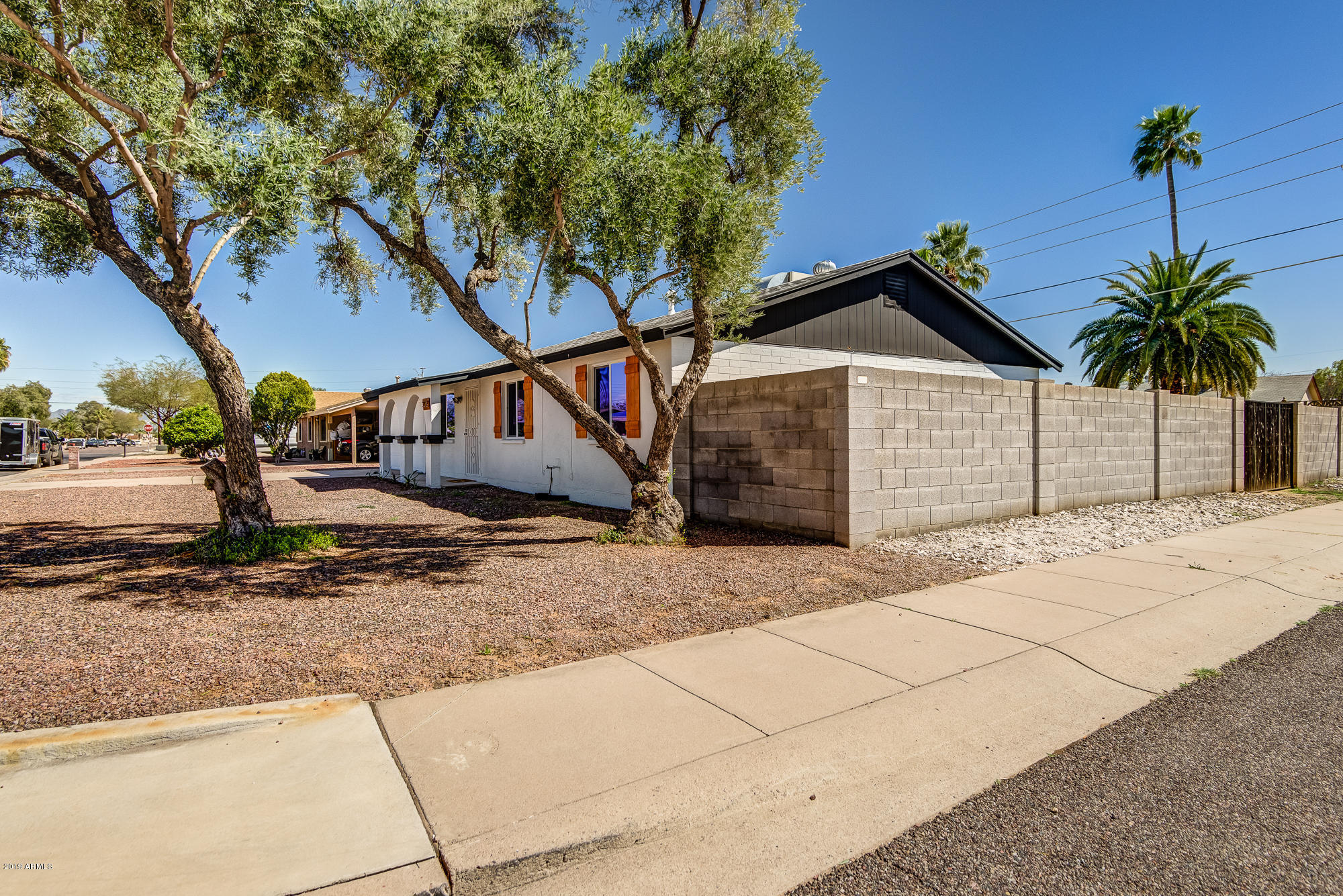 3533 East Hearn Road Phoenix, AZ 85032 - Photo 5 of 29 DSC_2006_