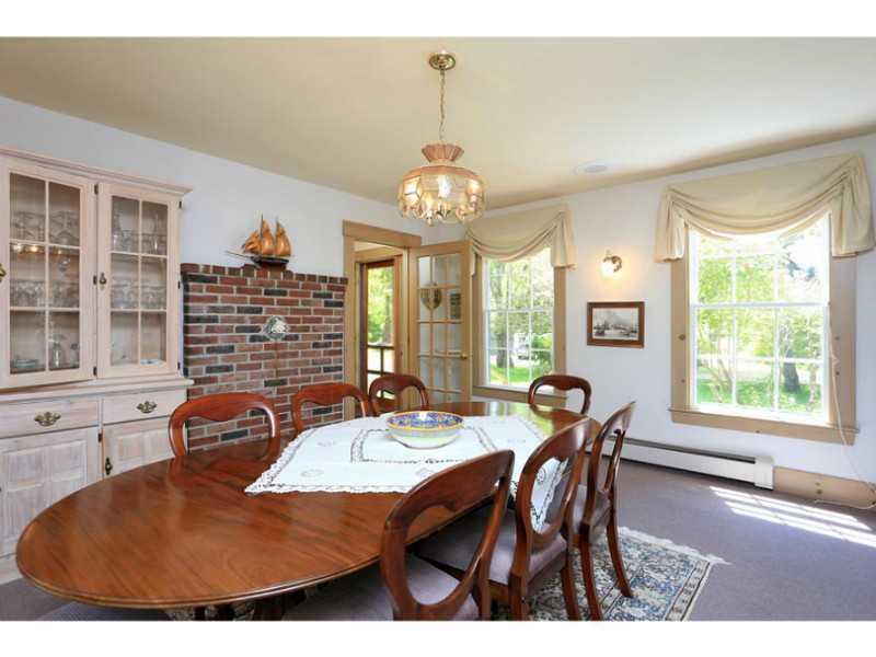 122 Merry Island Road Edgecomb, ME 04556 - Photo 12 of 23 Dining Room.