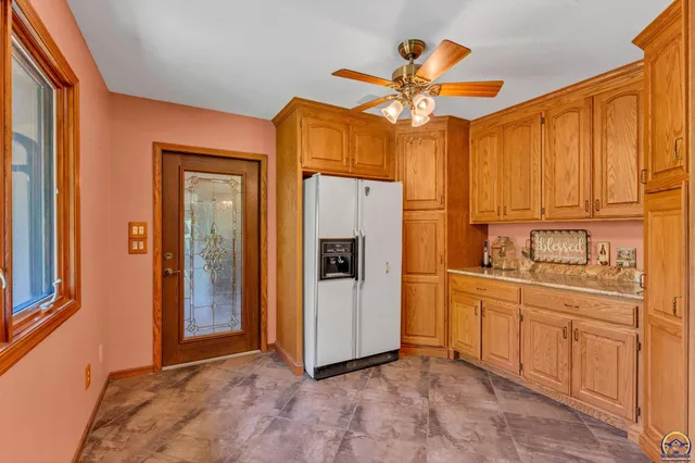 $634,900 | 4848 Southeast 53rd Street, Berryton, KS 66409