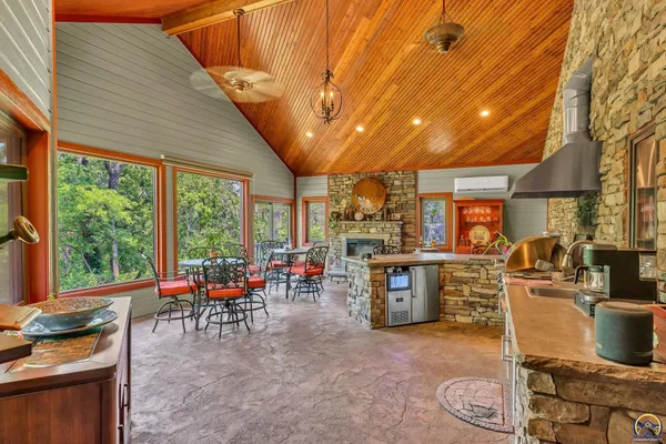 $629,900 | 4848 Southeast 53rd Street, Berryton, KS 66409