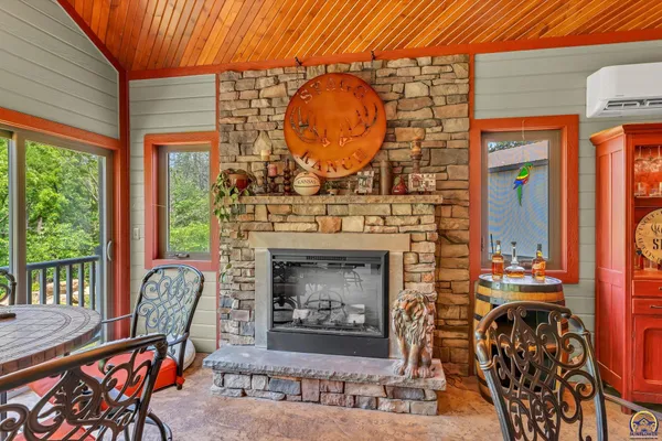 $629,900 | 4848 Southeast 53rd Street, Berryton, KS 66409