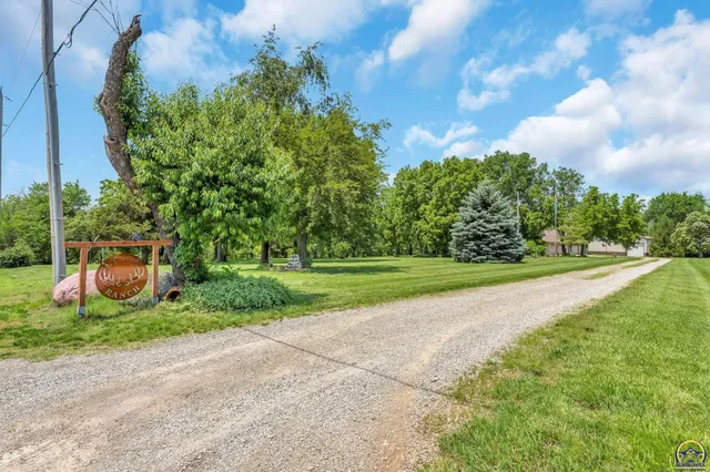 $634,900 | 4848 Southeast 53rd Street, Berryton, KS 66409