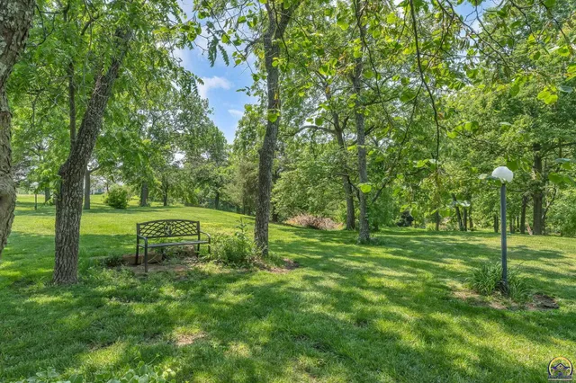 $634,900 | 4848 Southeast 53rd Street, Berryton, KS 66409