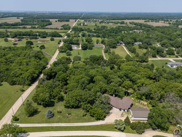$634,900 | 4848 Southeast 53rd Street, Berryton, KS 66409
