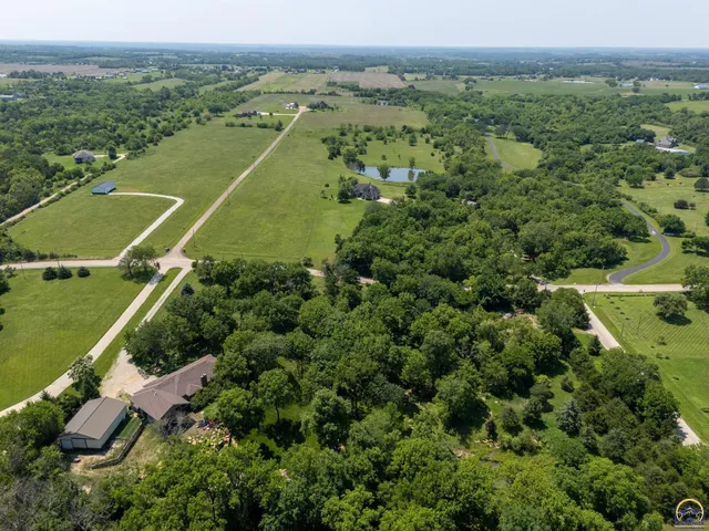 $634,900 | 4848 Southeast 53rd Street, Berryton, KS 66409