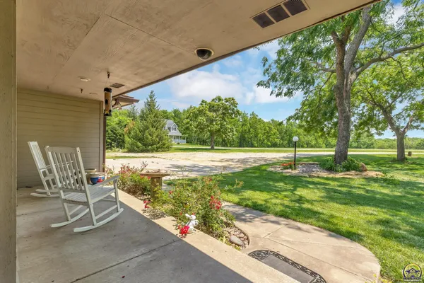 $629,900 | 4848 Southeast 53rd Street, Berryton, KS 66409