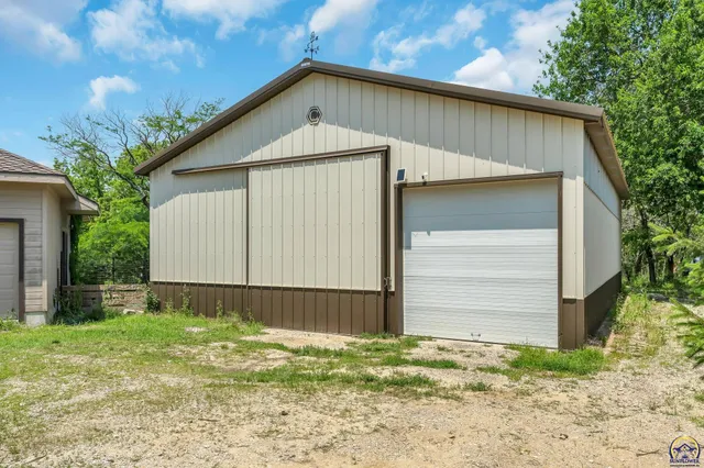 $634,900 | 4848 Southeast 53rd Street, Berryton, KS 66409