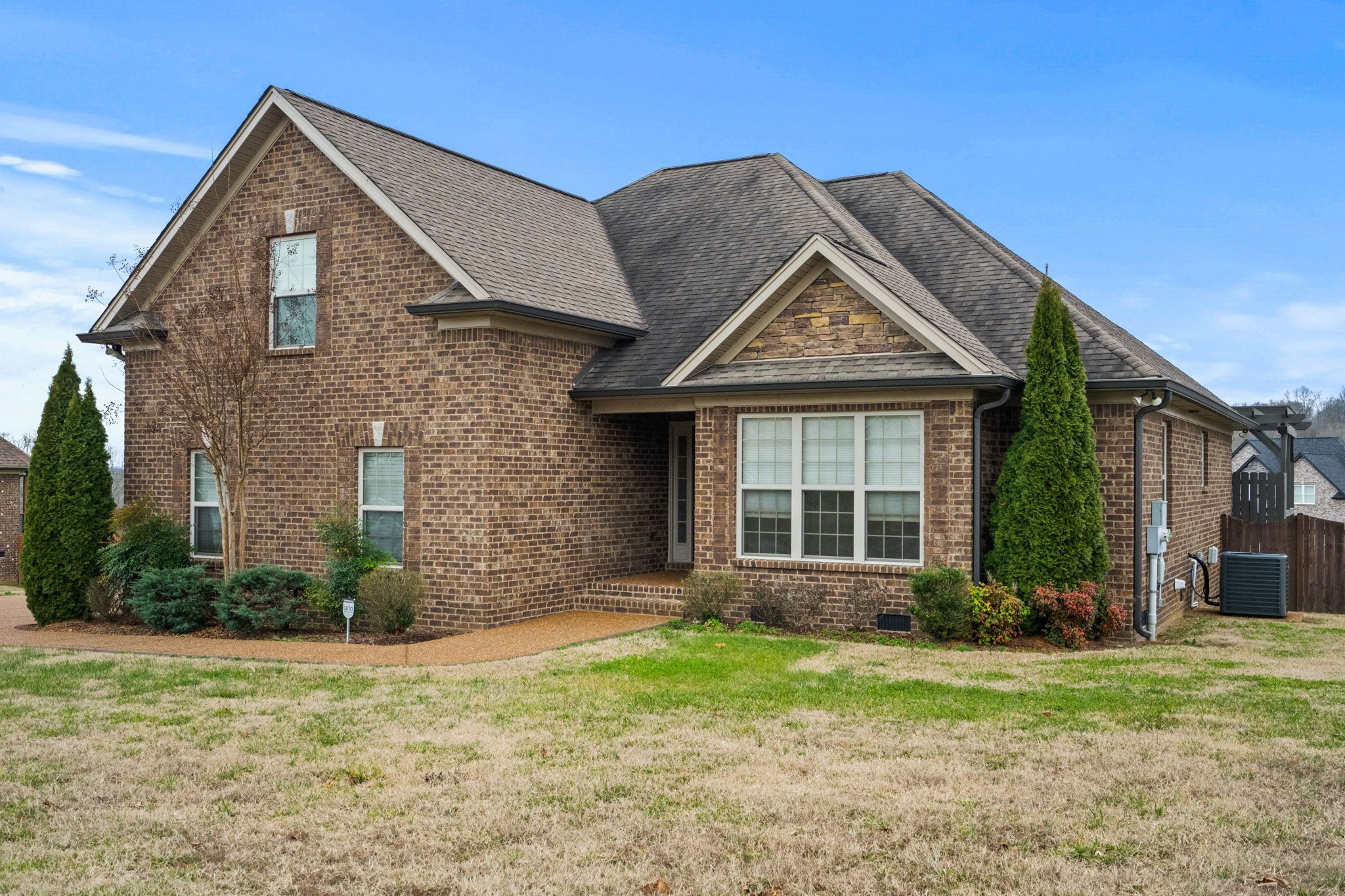 48 Harbor Pointe Lebanon, TN 37087 - Photo 1 of 28 a front view of a house with garden