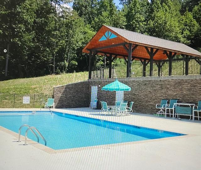 588 North Two Rivers Lane La Follette, TN 37766 - Photo 9 of 10 Gallery Image 9