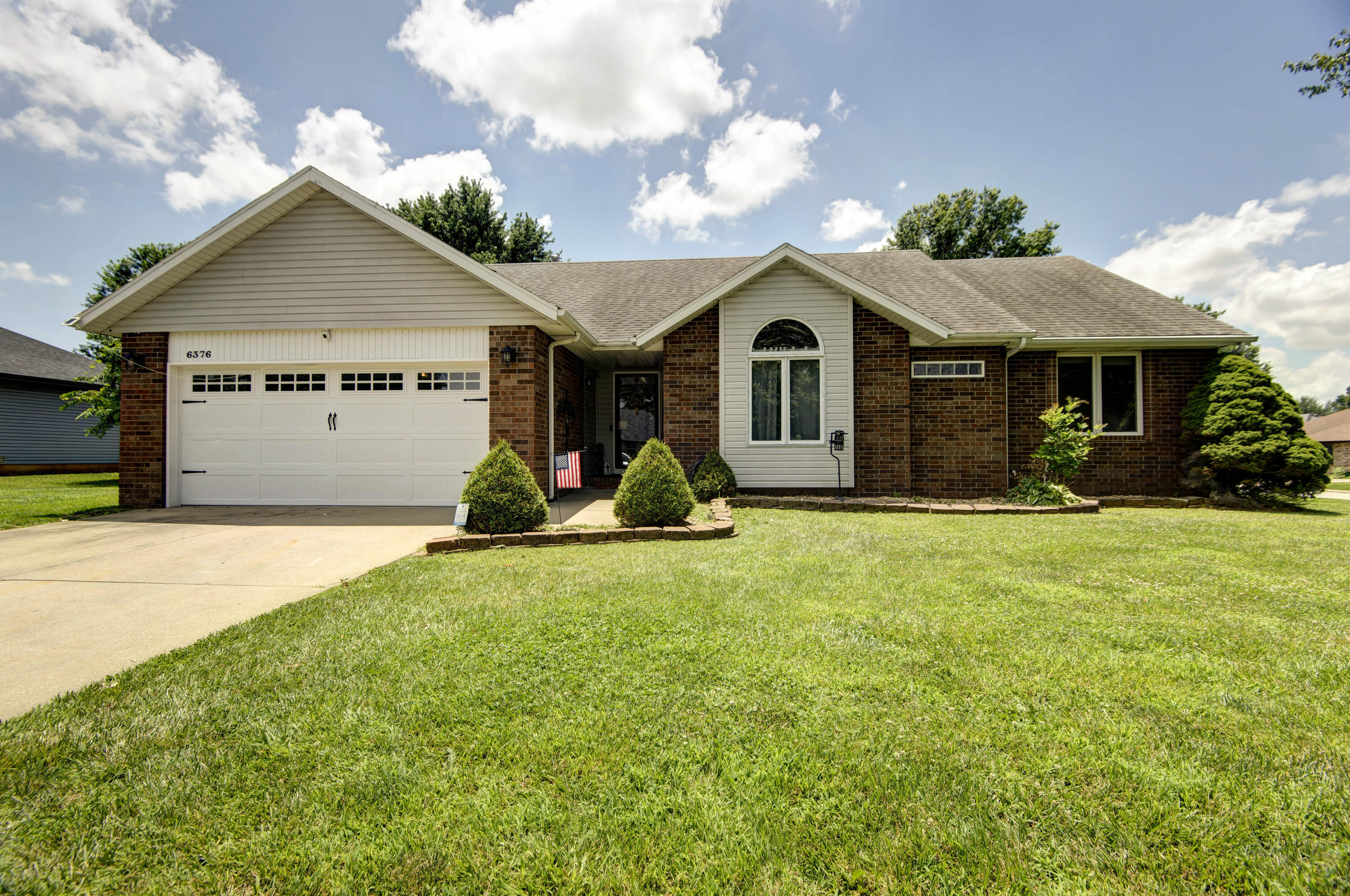 6376 West Cottonwood Road Springfield, MO 65802 - Photo 1 of 1 Cottonwood (2)