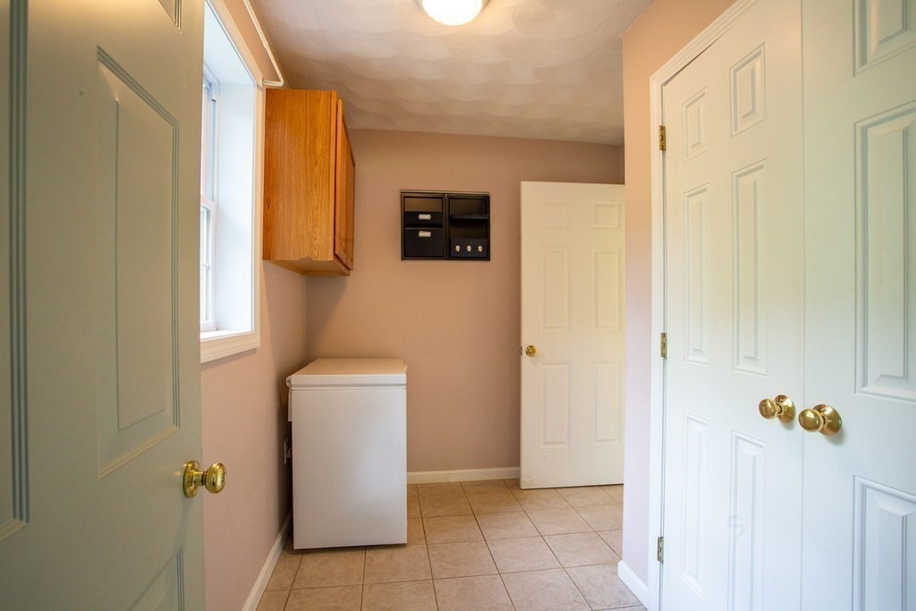 23 R New Balch Street Beverly, MA 01915 - Photo 17 of 36 Gallery Image 17