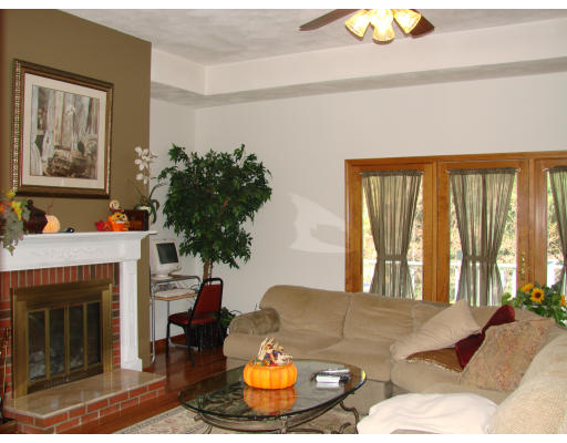 5 Maplewood Road Middleton, MA 01949 - Photo 4 of 18 Gallery Image 4