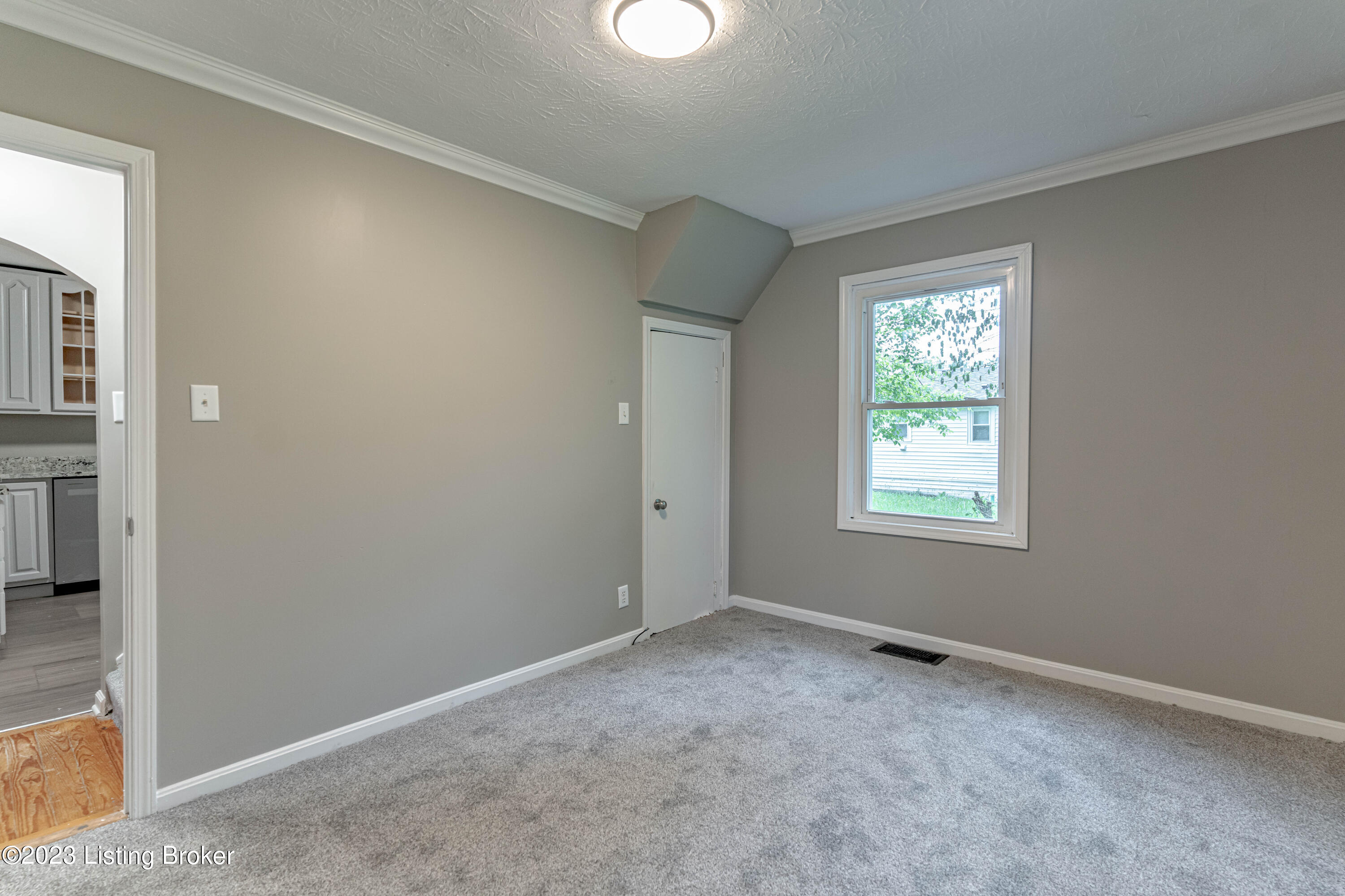 6002 Pendleton Road Louisville, KY 40272 - Photo 25 of 66 DSC02159
