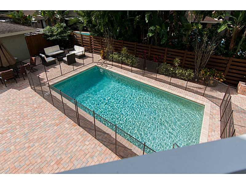 67 Hickory Road, Unit 67 Hollywood, FL 33021 - Photo 21 of 34 Exterior Front.