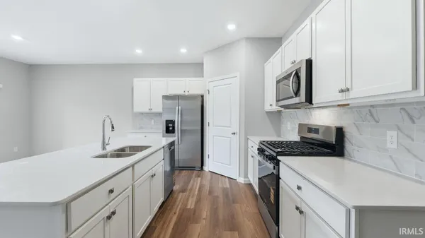 $320,350 | 673 Chellberge Pass, New Haven, IN 46774