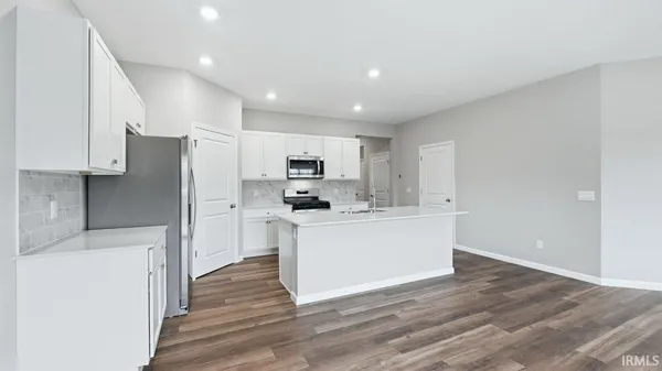$320,350 | 673 Chellberge Pass, New Haven, IN 46774