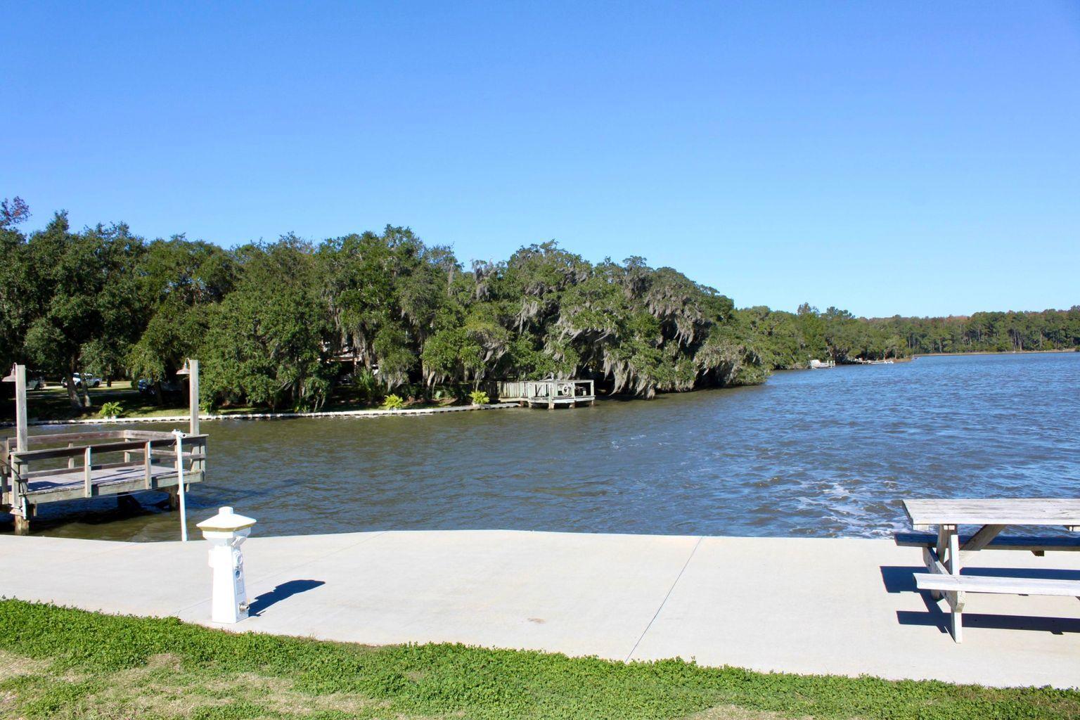 11 Lord Proprietors Road Meggett, SC 29449 - Photo 10 of 12 20201118170605714067000000-o