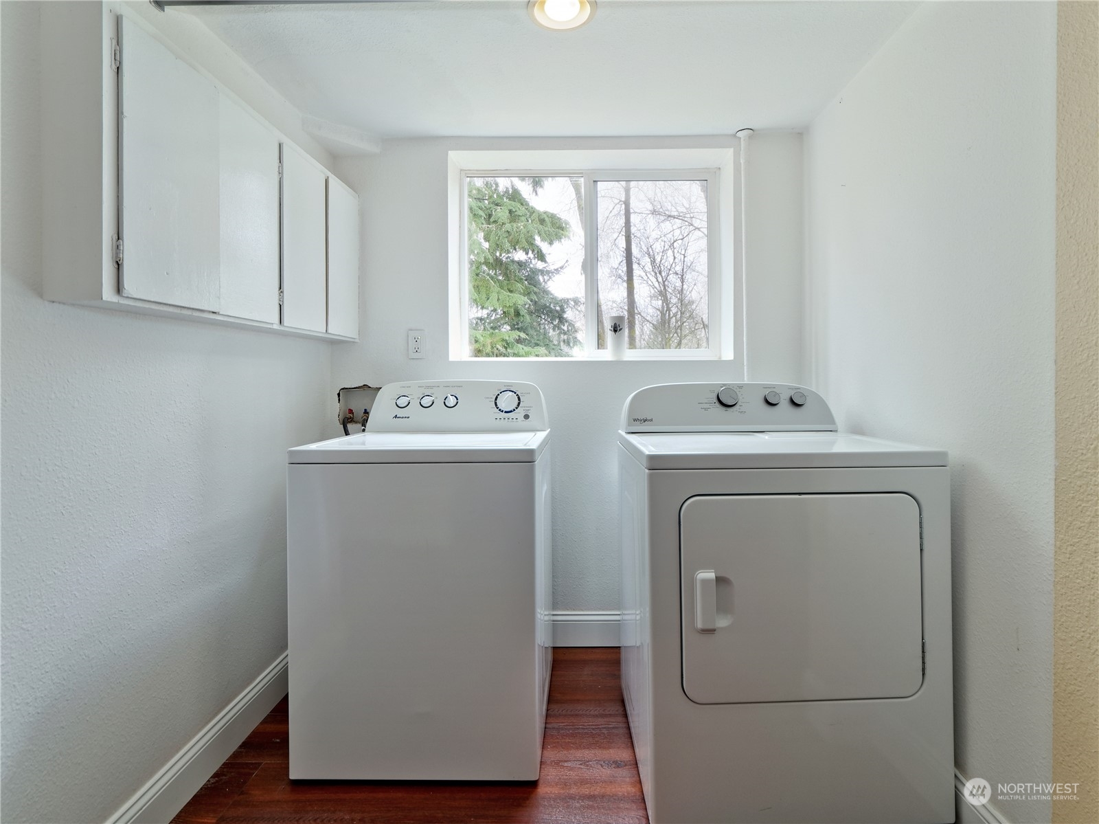 11261 145th Avenue Southeast Renton, WA 98059 - Photo 26 of 26 a utility room with dryer and washer