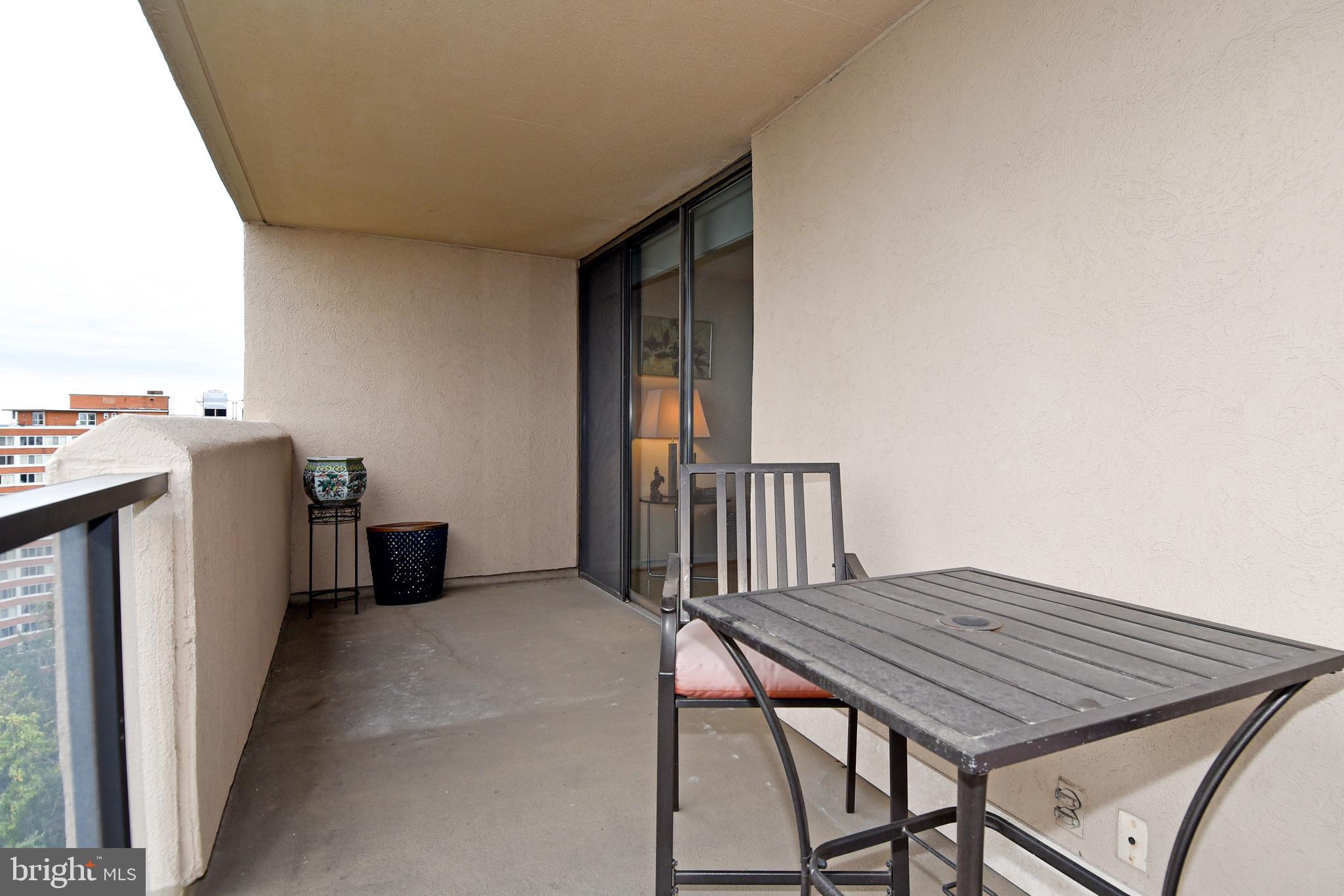 1101 South Arlington Ridge Road, Unit 903 Arlington, VA 22202 - Photo 35 of 66 20 Foot Balcony - 2nd View